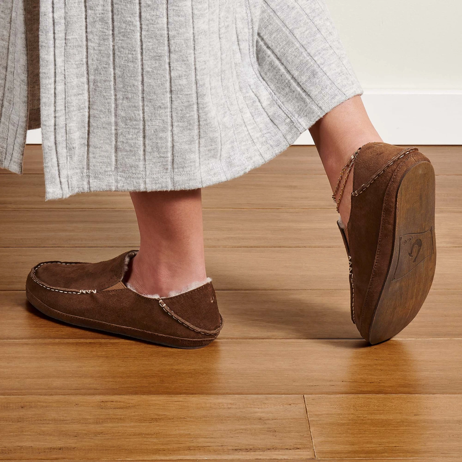 OluKai Nohea Slipper - Ray - Image 4