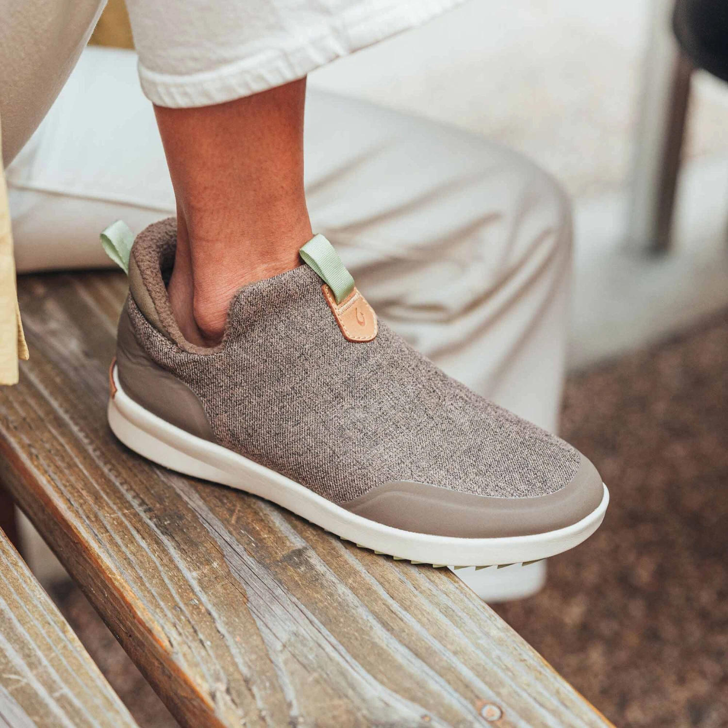 OluKai Lipoa - Tan / Bone - Image 2