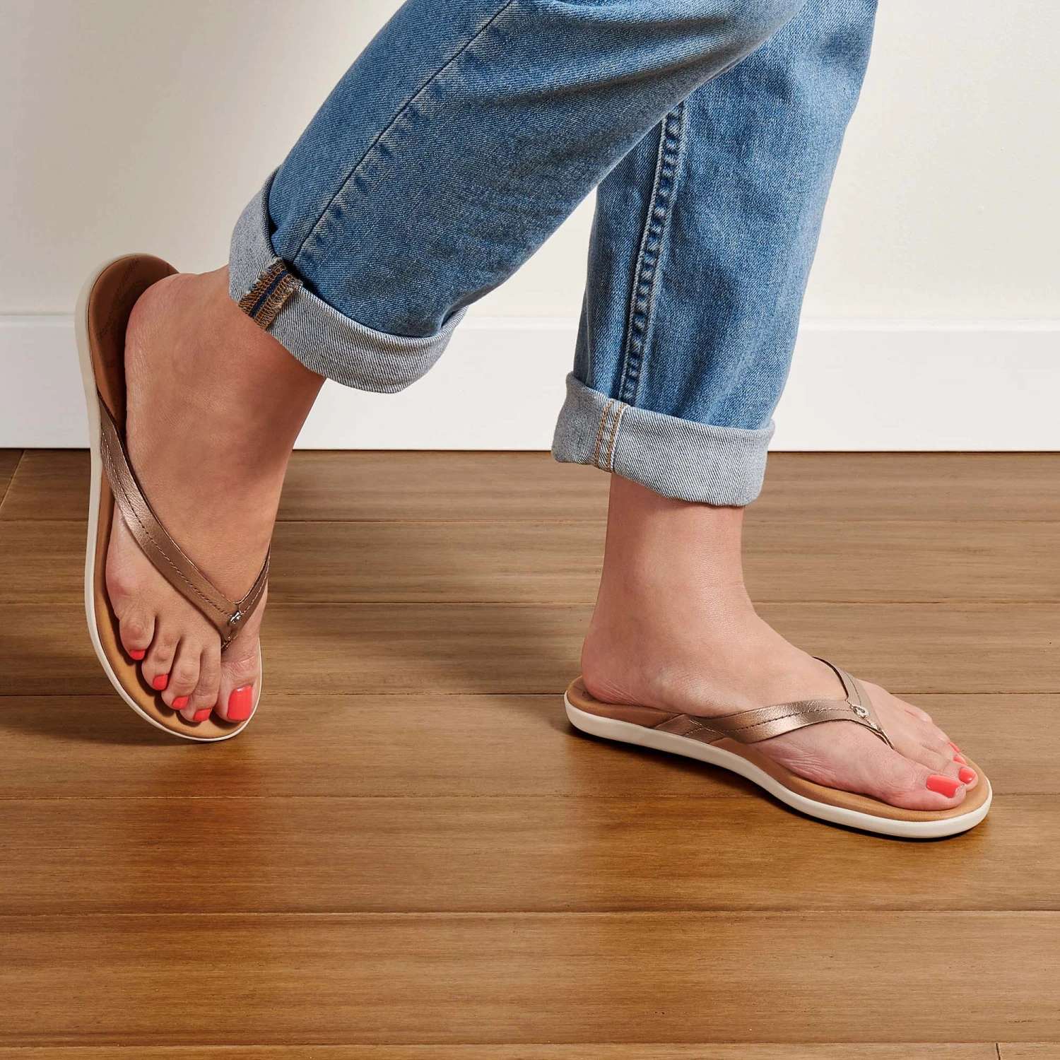 OluKai Honu - Pink Copper / Sahara - Image 4