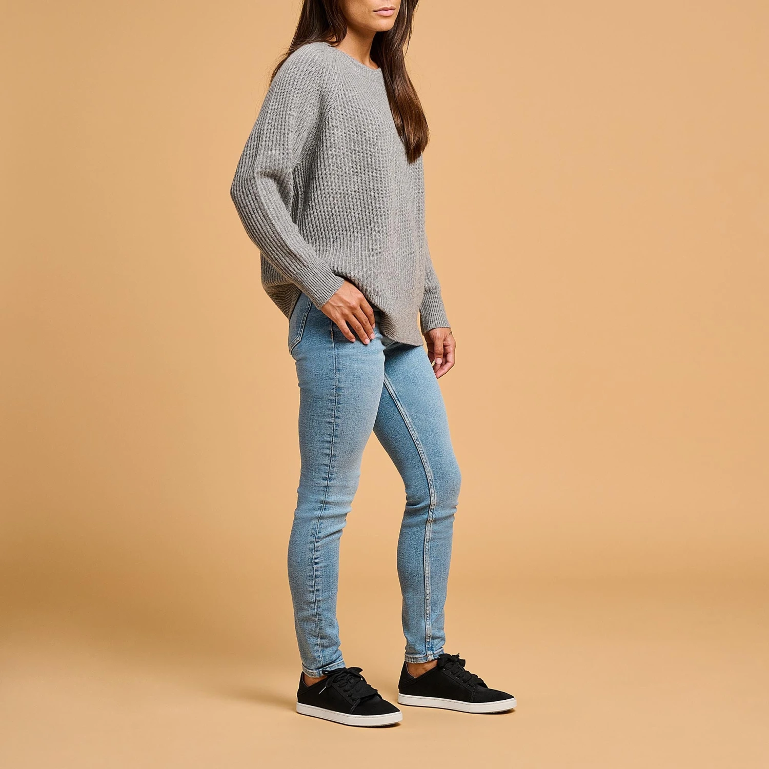 OluKai Pehuea Lī Lānui - Black - Image 6