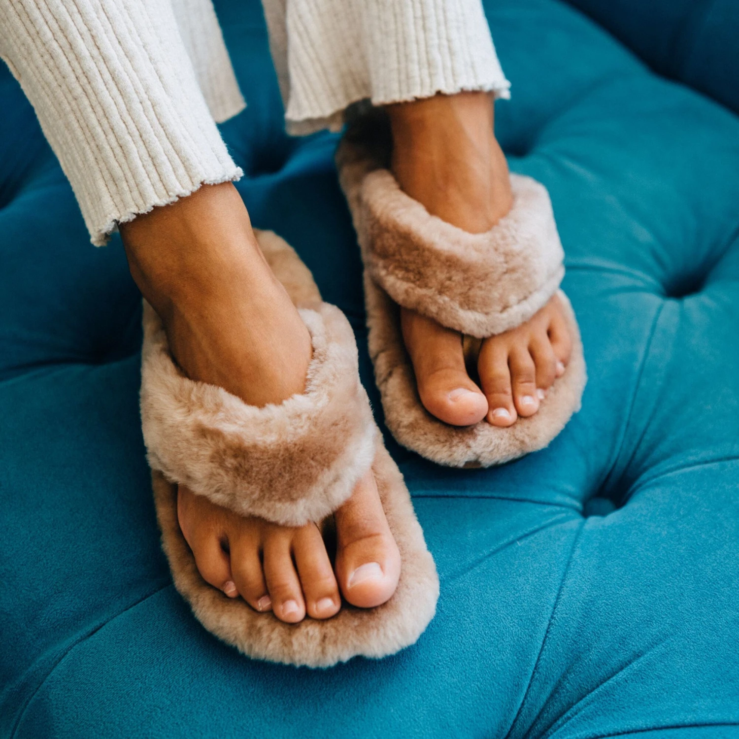 OluKai Kīpe'a Heu - Tan - Image 2