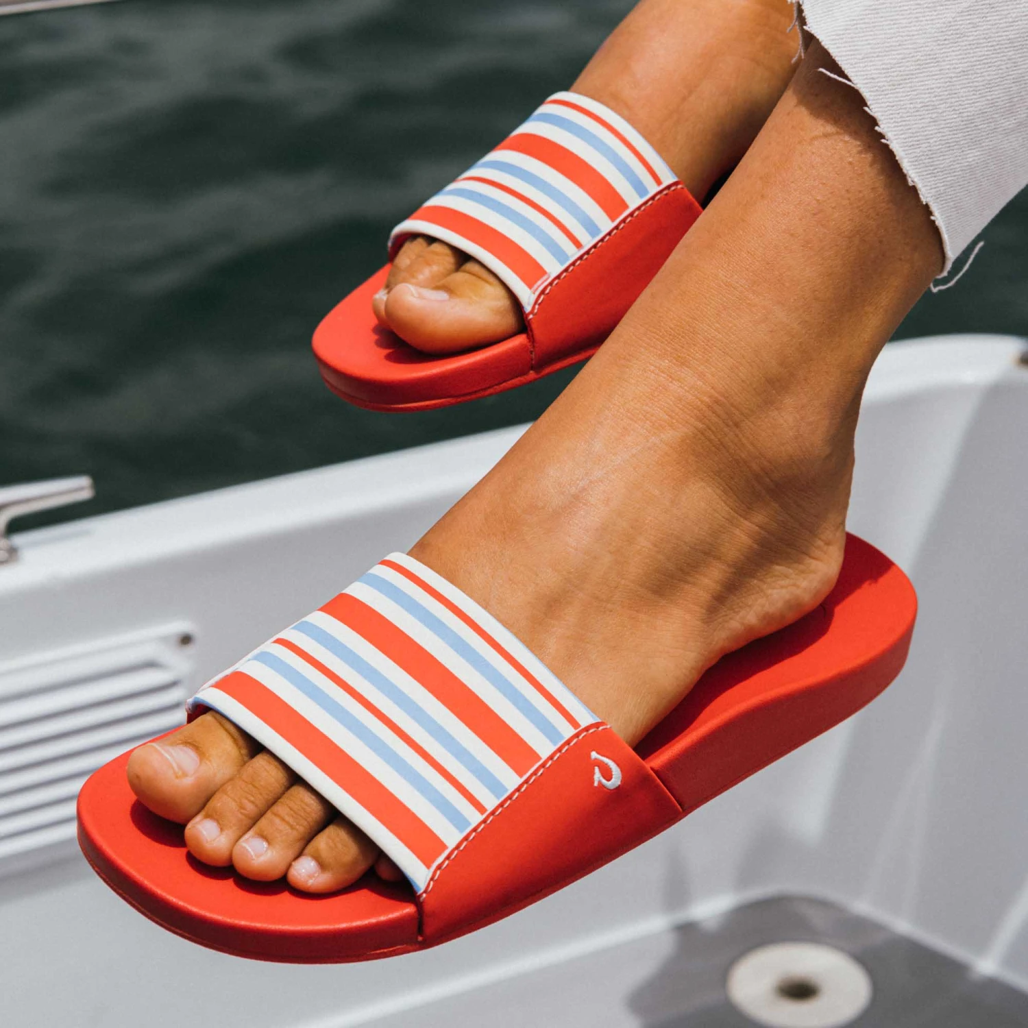 OluKai Kīpuni - Lehua Flower / Stripe - Image 2